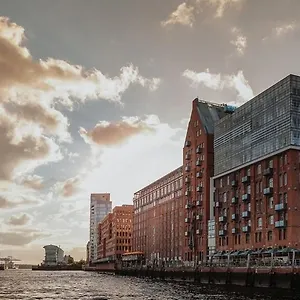 Ginn Elbspeicher **** Hamburk
